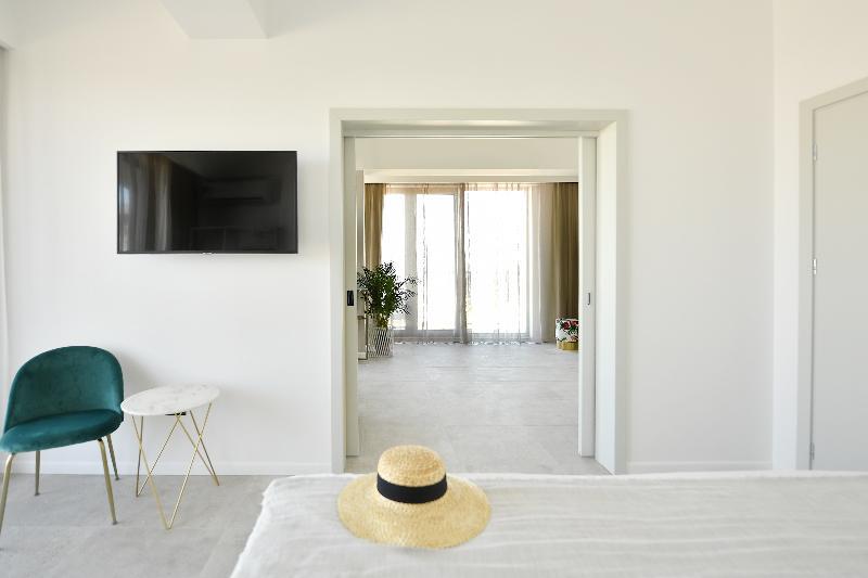 Lemon Cliff Luxury B&B ママイア エクステリア 写真